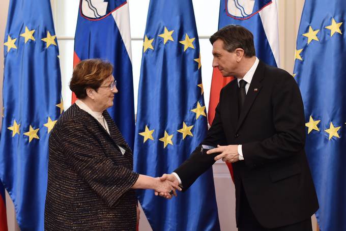 Predsednik Republike Slovenije Borut Pahor je vročil medaljo za zasluge Živi Gruden